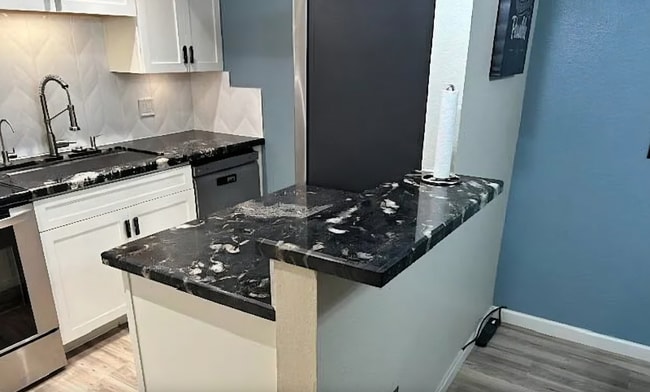 Photo - 4410 N Longview Ave Unit 108