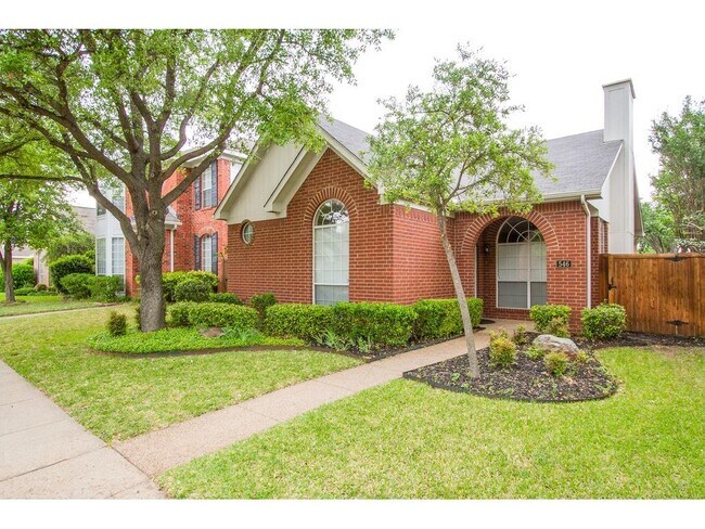 Photo - 546 Raintree Cir