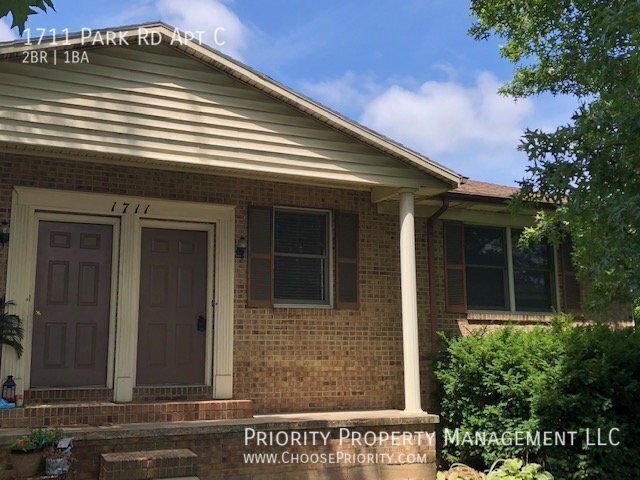 Building Photo - 1711 Park Rd Rental
