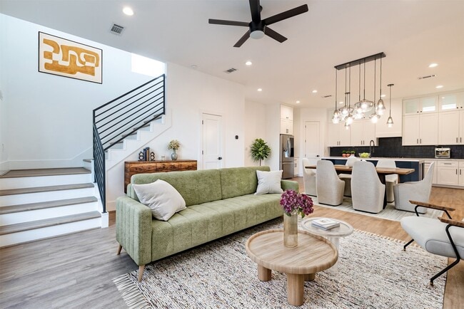 Photo - 1206 Hamblen St