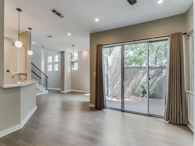 Photo - 3911 Wycliff Ave