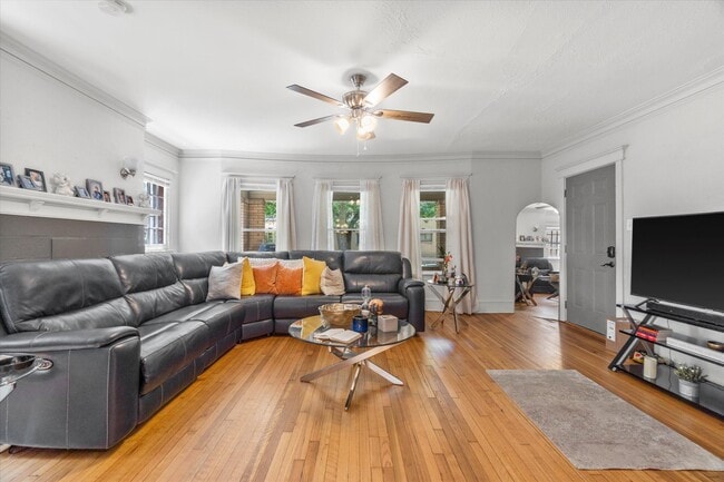 Photo - 748 N 34th St