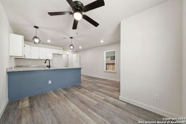 Photo - 3 Bedroom/2.5 Bath-E Houston So to Hedgessa