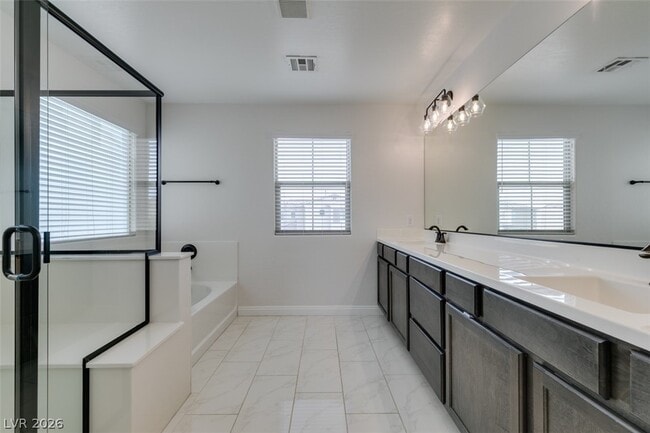 Photo - 6633 Autumn Breeze St