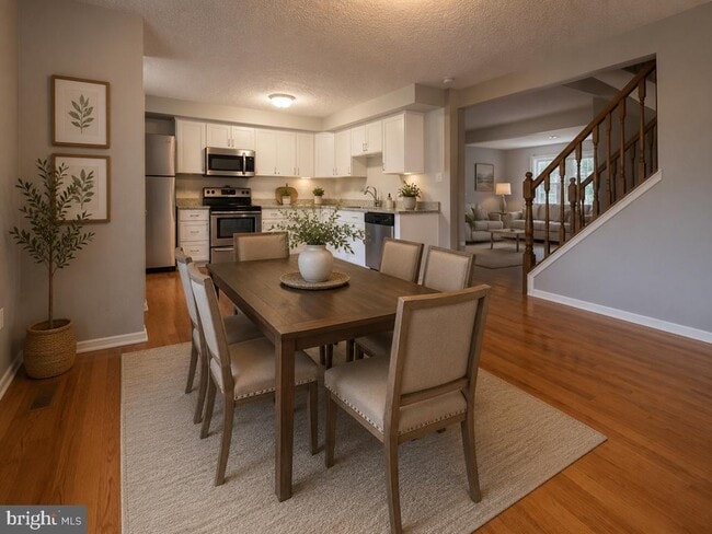 Photo - 106 Ridgecrest Ct