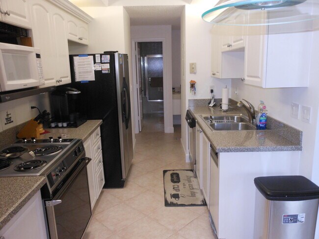 7472 La Paz Blvd Unit 309