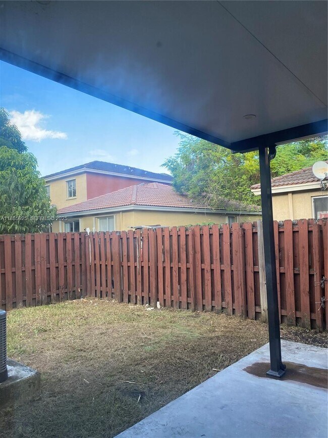 Photo - 65 SW 16th Ave