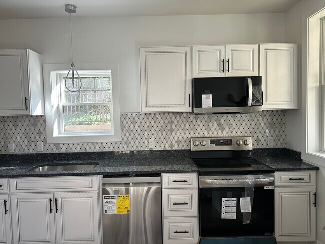 Photo - 205 Hudson St