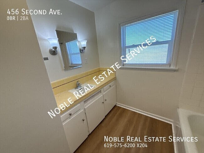 Building Photo - 456 Second Ave.-