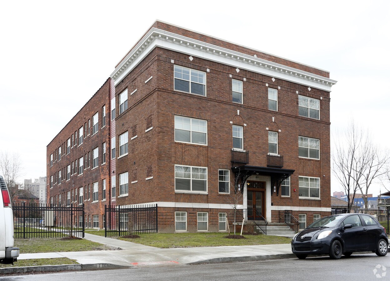 Treymore Apartments - Treymore Apartments