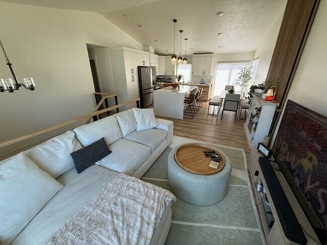 Photo - Beautifully Remodeled 4 Bed, 3 Bath Home with 2-Car Garage with amazing views and solar!!