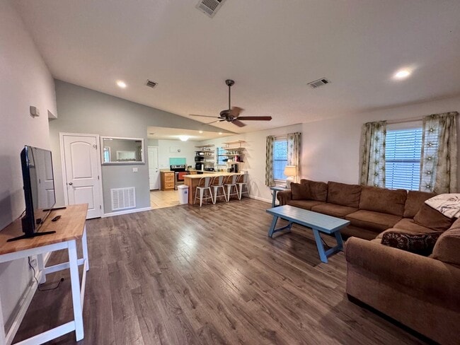 Photo - 1506 Long Ave