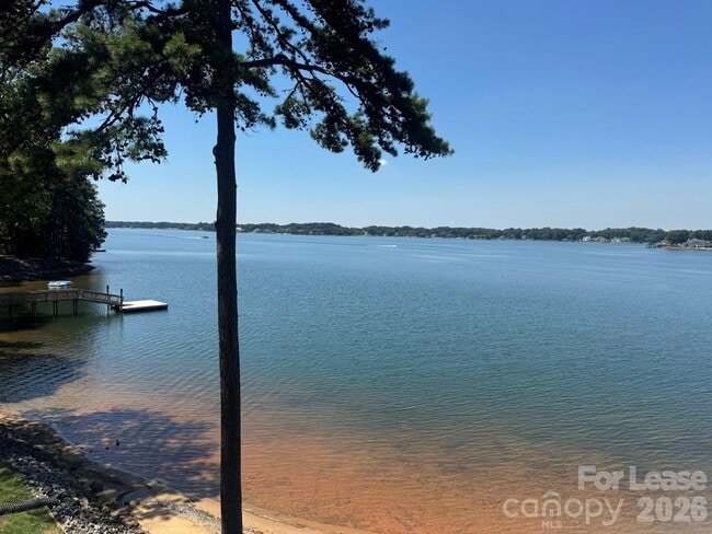 363 Northwest Dr