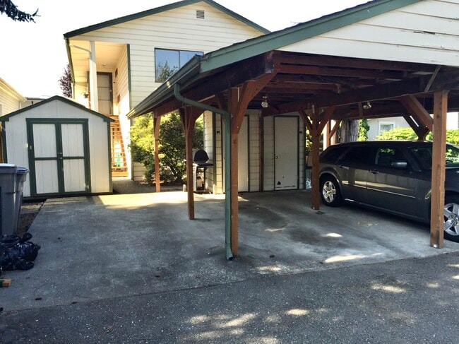 Photo - 328 Burnett Ave N Unit 328