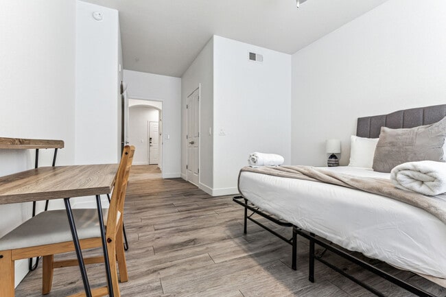 Photo - 9450 W Cabela Dr Unidad SI ID1054664P