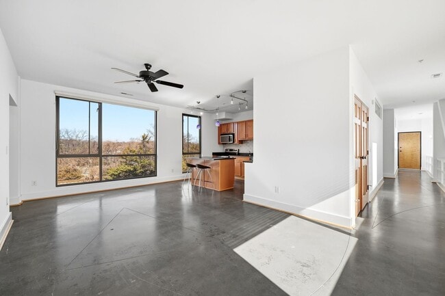 Photo - 211 Cream St Unit #202