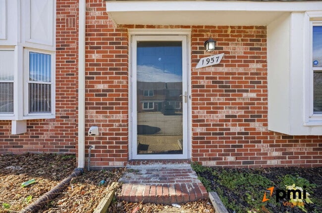 Photo - 2 PRIMARY BEDROOMS, LIVING ROOM AND DINING, PETS ALLOWED