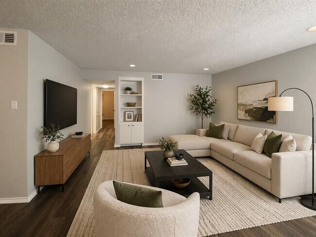 Building Photo - 2401 Leon St Unit 201