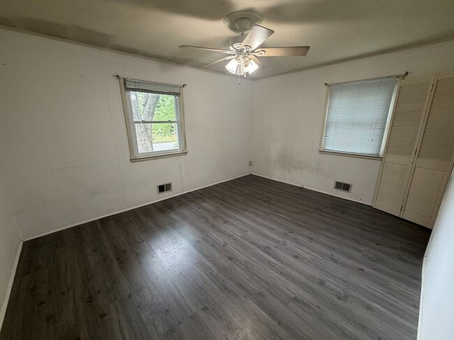 Photo - 987 Grace Dr
