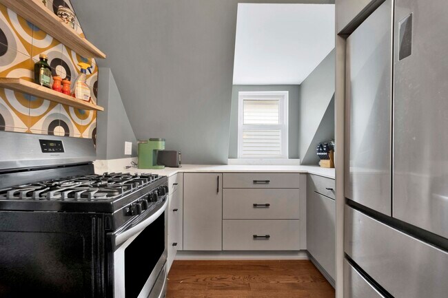 Photo - 1625 W Hollywood Ave Unit 3