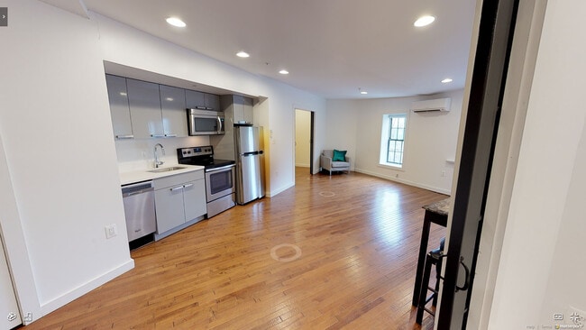 Photo - THE PORTLAND APARTMENTS