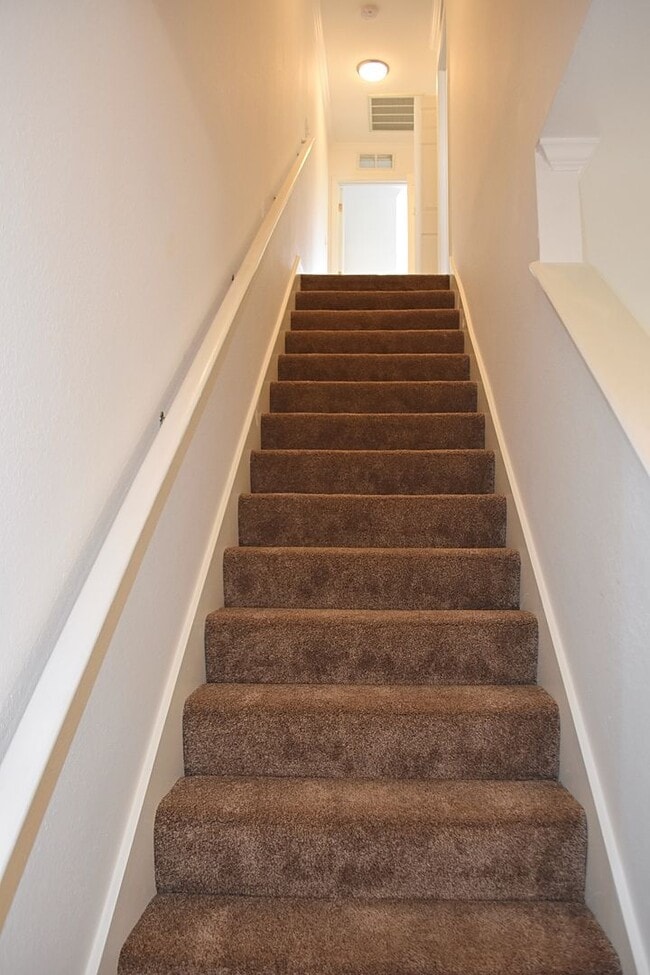 Photo - Like NEW 2 Bedroom 2.5 Bath Townhouse in V...