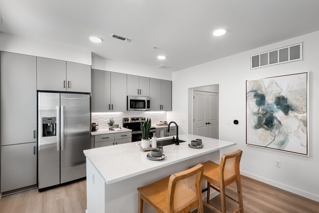 Building Photo - Senna at Canyon Trails Rental