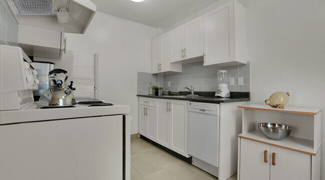 Photo - Queenswood House Unit 00202