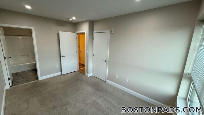 Photo - 75 S Main St Unit 514