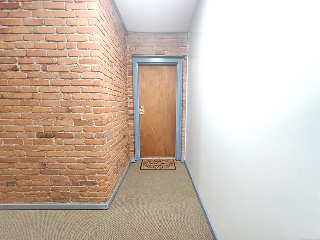 Building Photo - 18 Townley St Unit I3 Rental