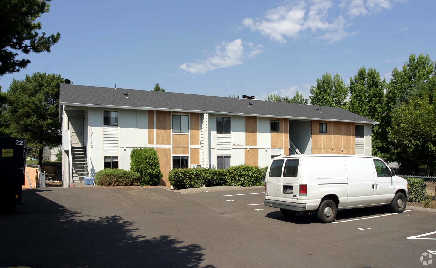 Photo - 12080-12155 SW Spur Ct Apartments