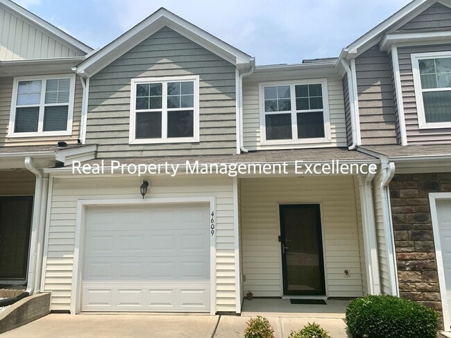 Building Photo - Beautiful 3 Bedroom Townhome in Raleigh ne...