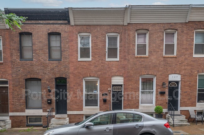 Photo - 127 S Robinson St