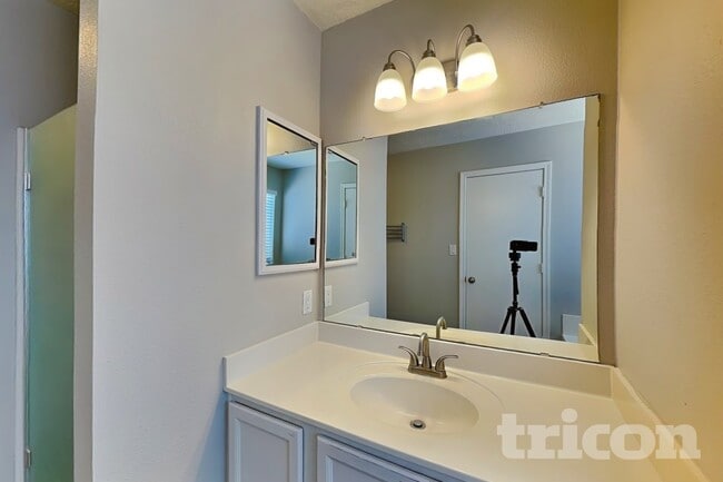 Photo - 1506 Sierra Norte Loop NE