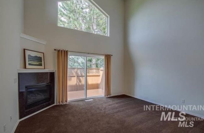 Photo - Townhome Columbia Village – Close to Every...