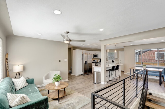 Building Photo - 1539 Fairfax St Unit 1 bed private bath