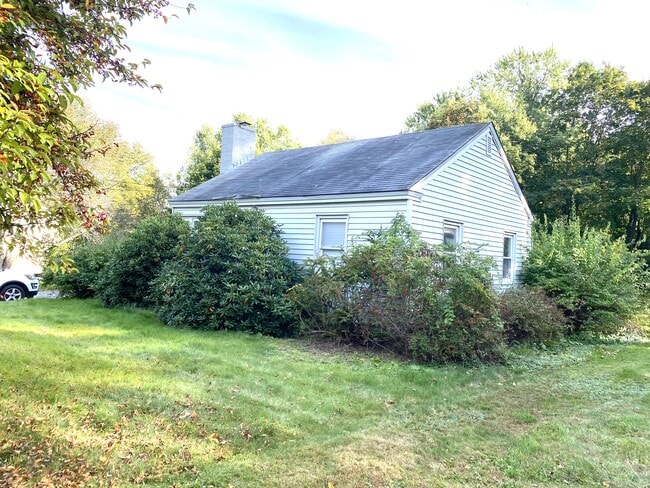 16 Maple St