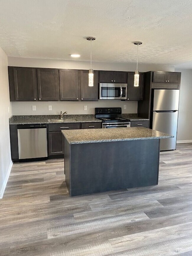 Photo - Claridge House Apartments