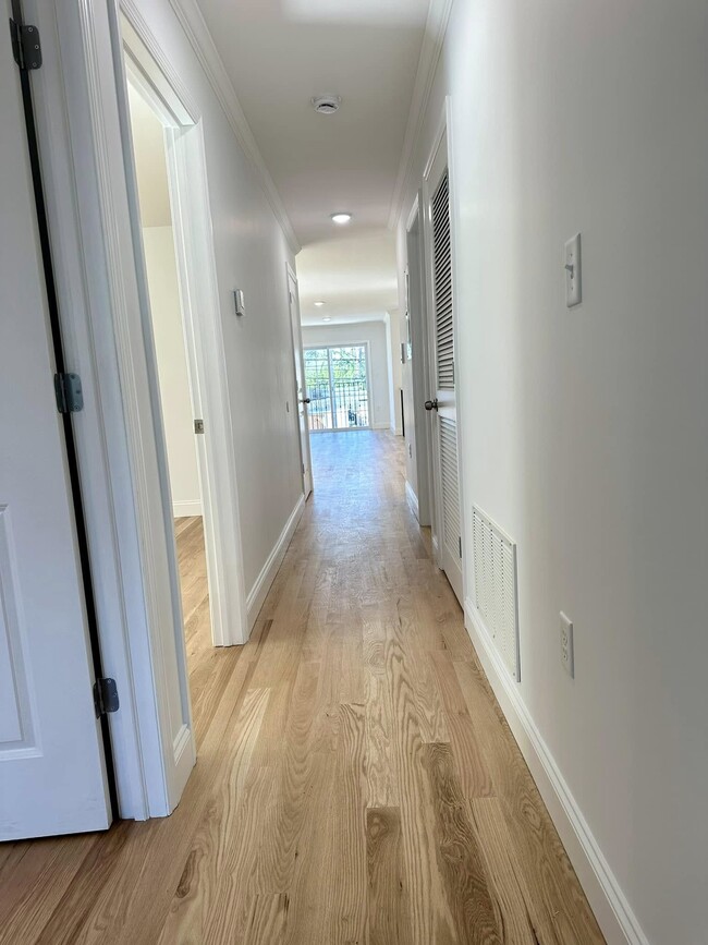 Photo - 135 Court St Unit 135