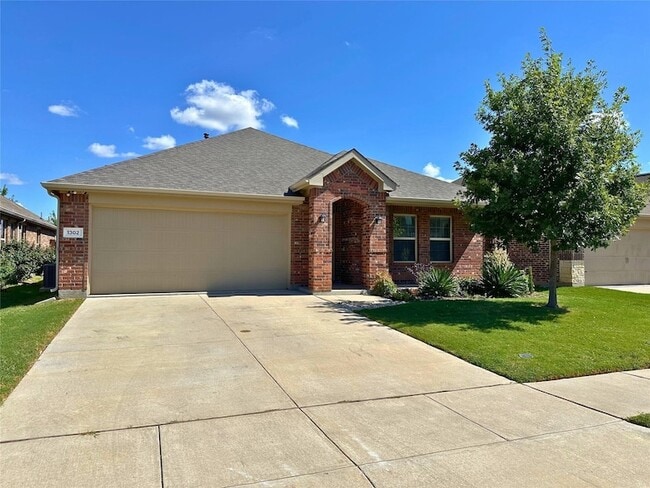 Photo - 1302 Deerfield Dr