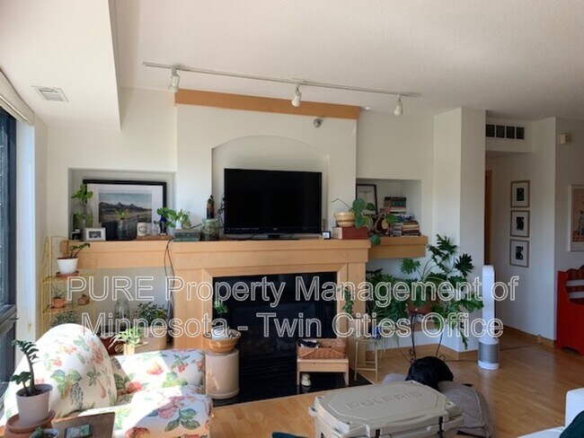 Photo - 284 Spring St Unit 203