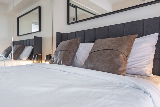 Photo - 155 Yorkville Ave Unit ID1097547P