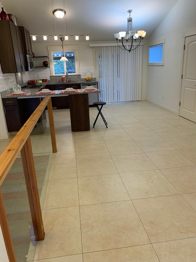 Photo - 3412 177th Pl SW Unidad A