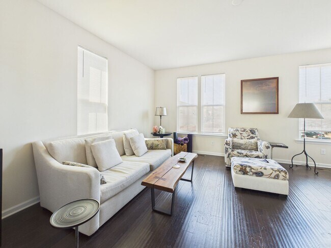 Photo - 14225 Martinet Xing