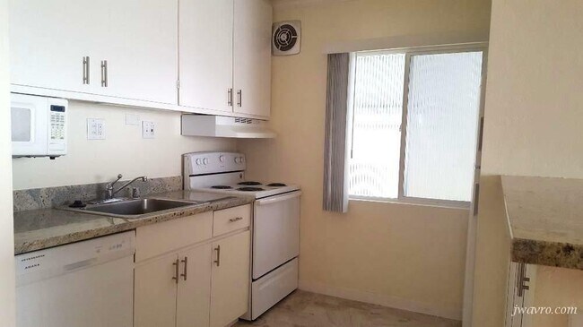 Photo - 1880 California St Unidad 3