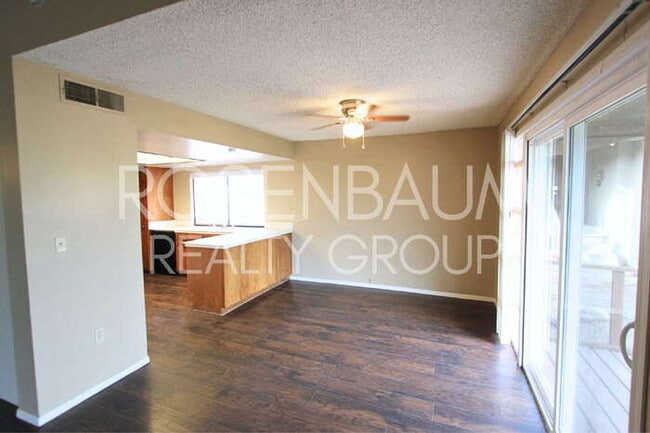 Photo - 824 E Junction St Unidad 824