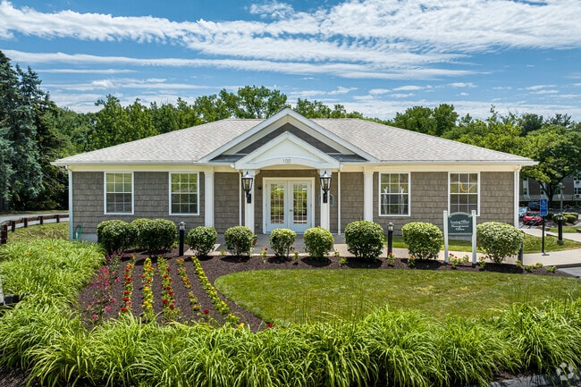 Leasing Office