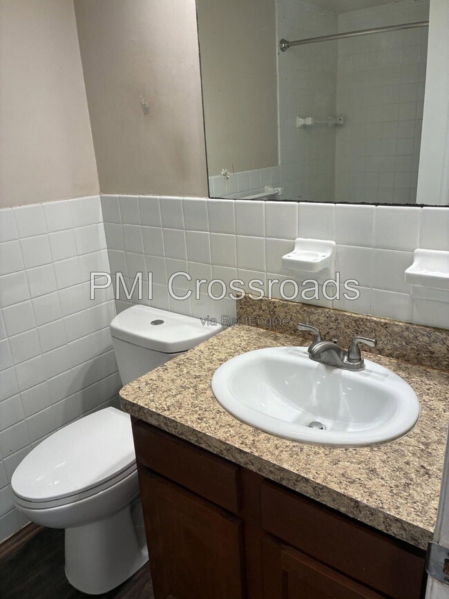 Photo - 16015 Van Aken Blvd Unit 204