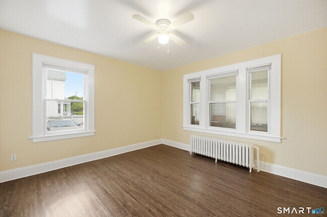 Photo - 76 Harold St