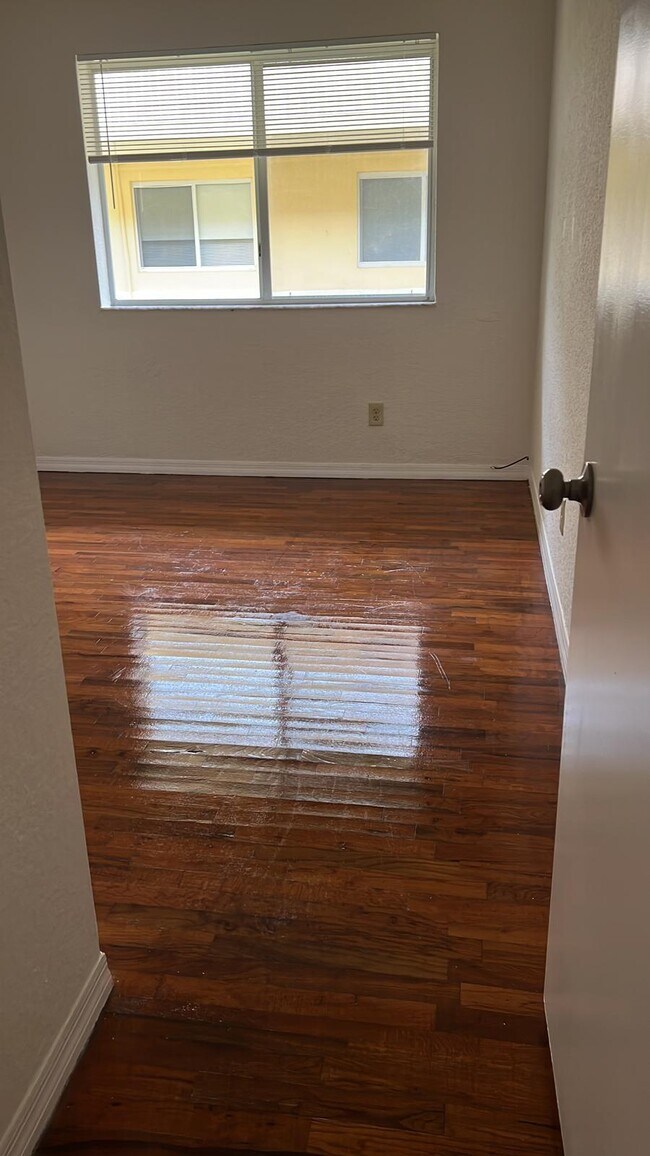 Photo - 2080 NE 167th St Unit 9